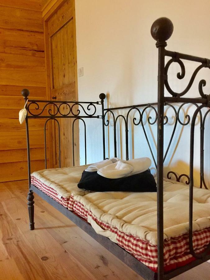 Magnificent Renovated Farmhouse - 10 Min A7 - Lägenhet Anneyron Exteriör bild