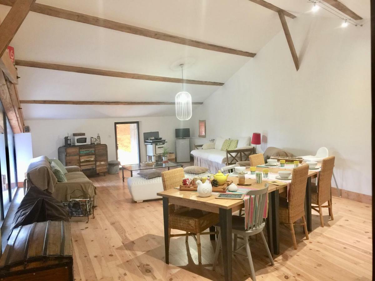 Magnificent Renovated Farmhouse - 10 Min A7 - Lägenhet Anneyron Exteriör bild