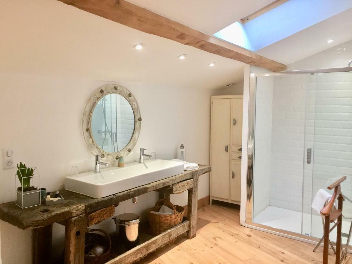Magnificent Renovated Farmhouse - 10 Min A7 - Lägenhet Anneyron Exteriör bild