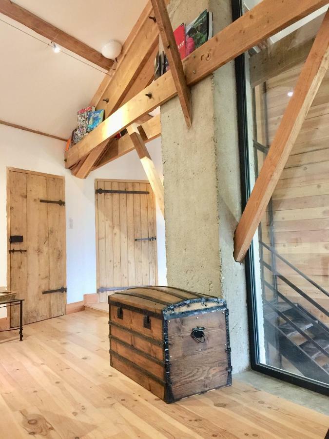 Magnificent Renovated Farmhouse - 10 Min A7 - Lägenhet Anneyron Exteriör bild